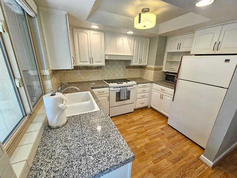 1116 Vanessa Dr — Photo 1