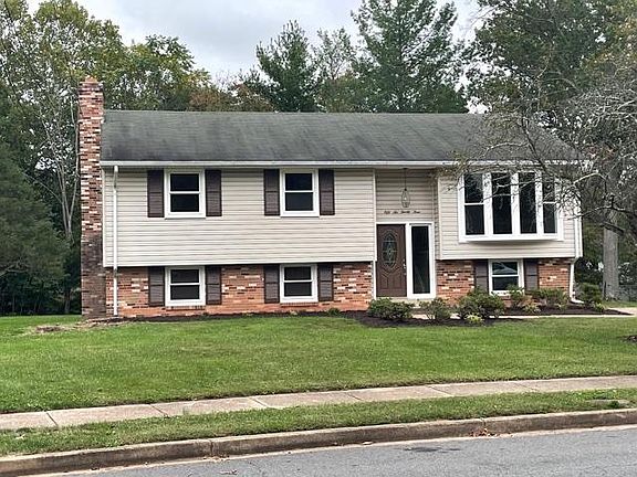 2nd image of 5623 Ottawa Rd #5623