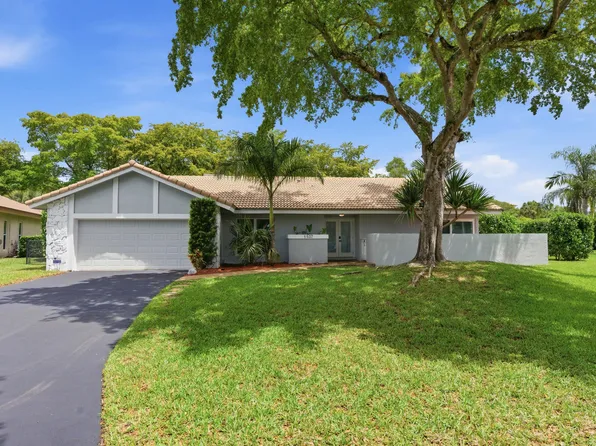 1537 NW 108th Way, Coral Springs, FL 33071