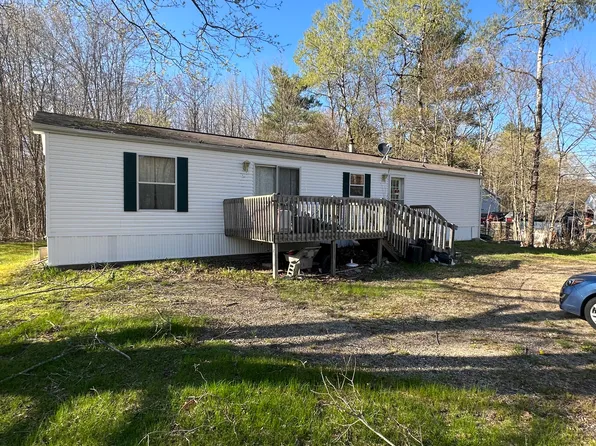 86 Narragansett Trail, Buxton, ME 04093