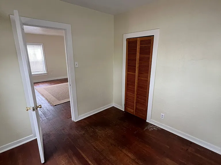 647 Fresno Ave — Photo 20