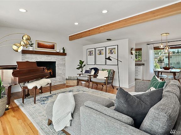 4th image of 15810 SE 10th St