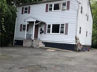 2 W Maple Ave, Suffern, NY 10901