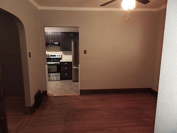 4th image of 1121 10th St