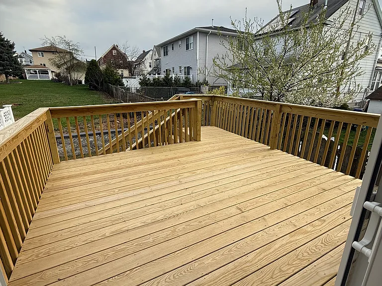 370 Semel Ave #B — Photo 2