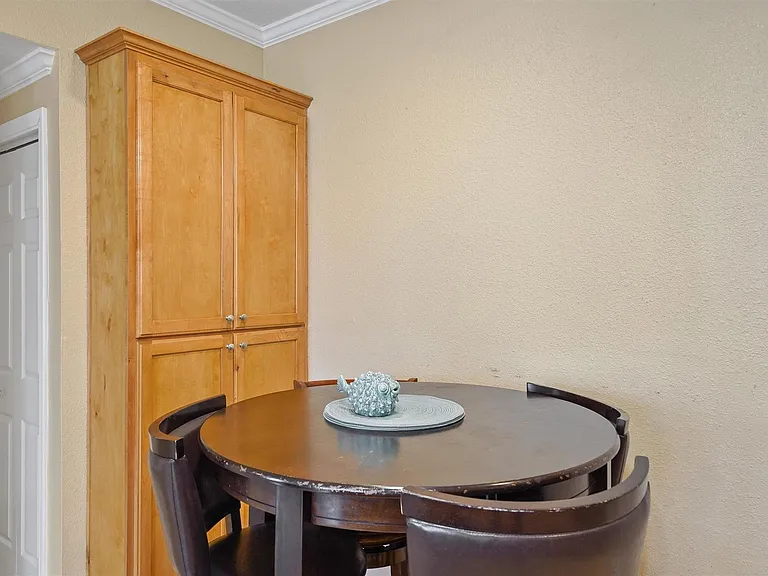 7000 Seawall Blvd #911 — Photo 24