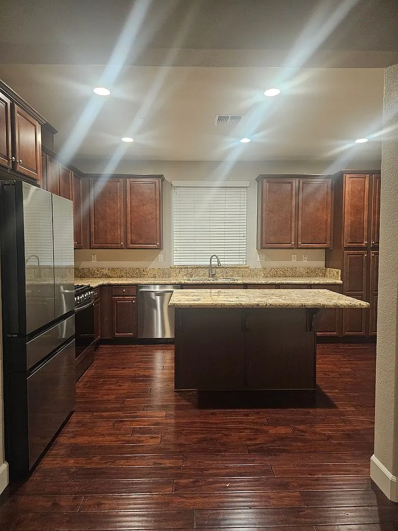 Building Photo - 508 Dijon Pl