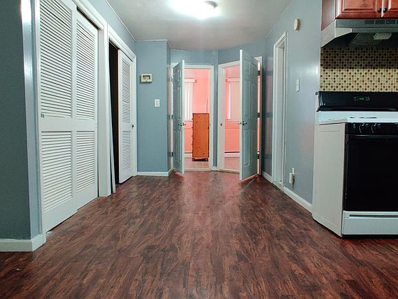 3rd image of 2461 Wilson Ave #1