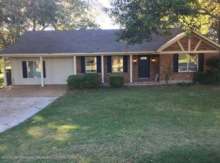 6979 Lake Forest Dr W, Walls, MS 38680