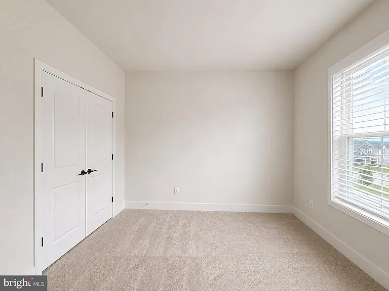 131 Sapphire St — Photo 31