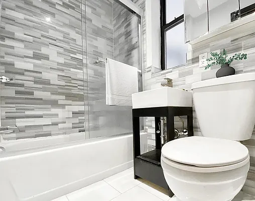 Rented by Vector New York, LLC | media 10