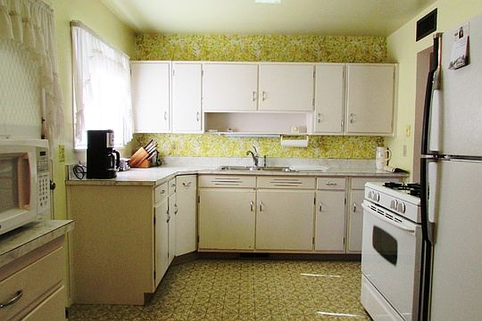 5th image of 1500 N Carlton Ave