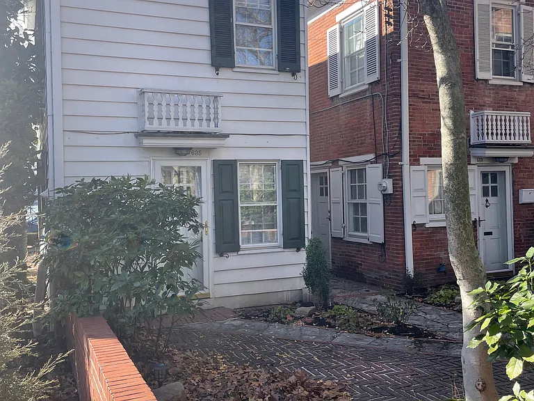 635 S Front St — Photo 13