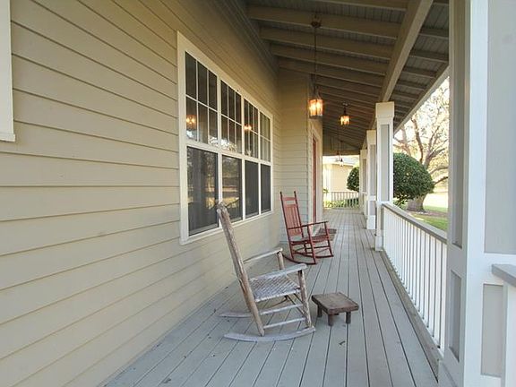 3rd image of 15633 Vista Verde Dr