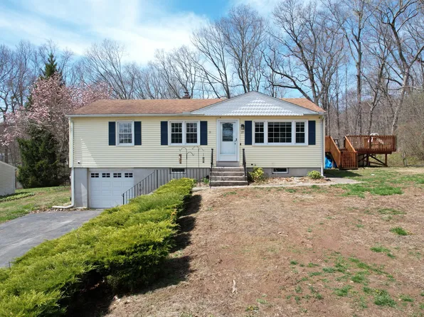 27 Marc Drive, Wallingford, CT 06492