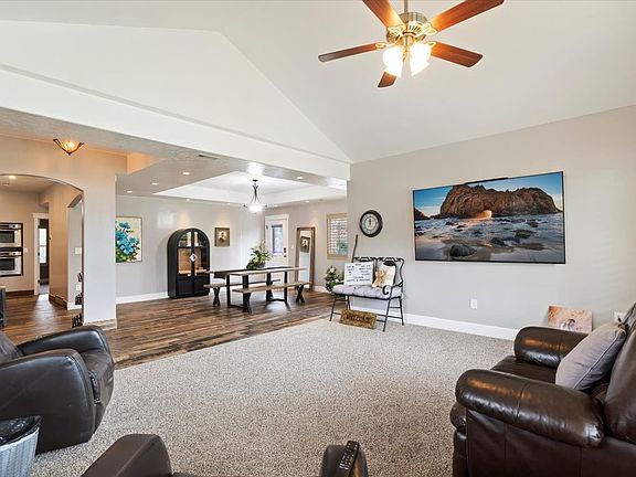 5th image of 1686 W 2425 S