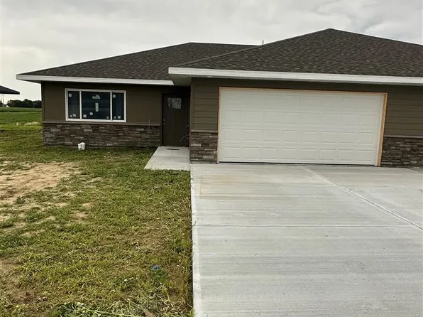 1406 E Hayes, Norfolk, NE 68701