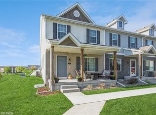 713 Canterbury Pl, Norwalk, IA 50211