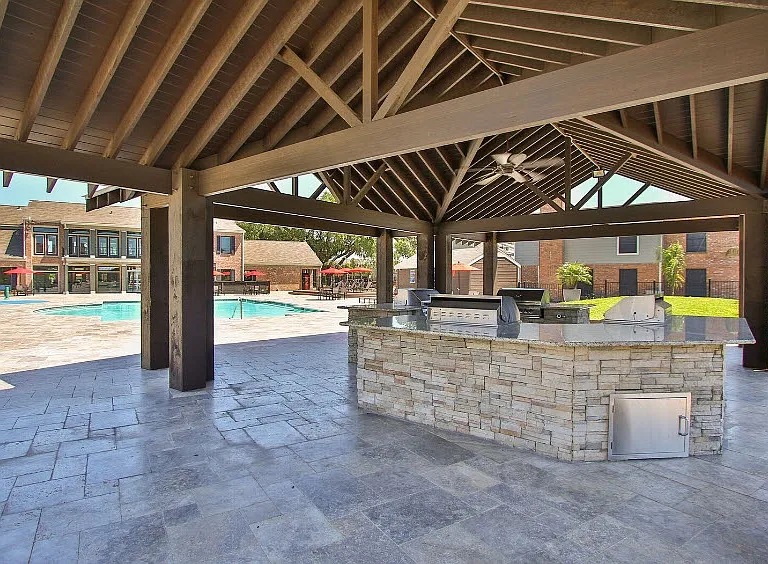 Waterford Grove Apartments — Photo 3