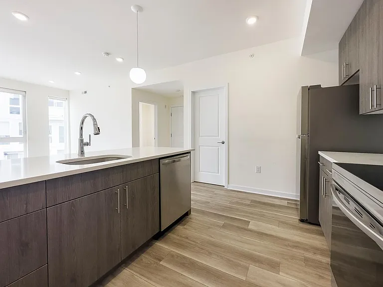 1667 N 5th St #B011 — Photo 12