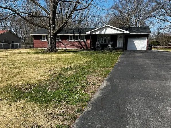 2221 S Morley St, Moberly, MO 65270