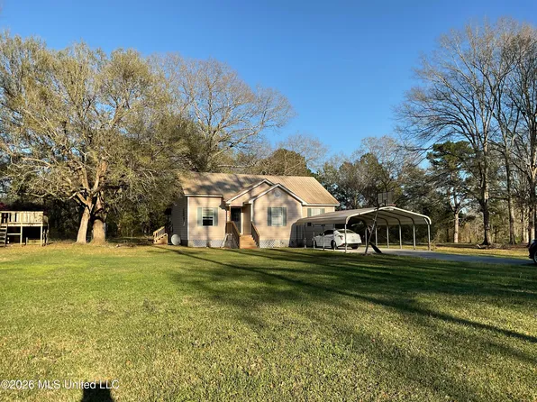 15526 Omas Rd, Vancleave, MS 39565