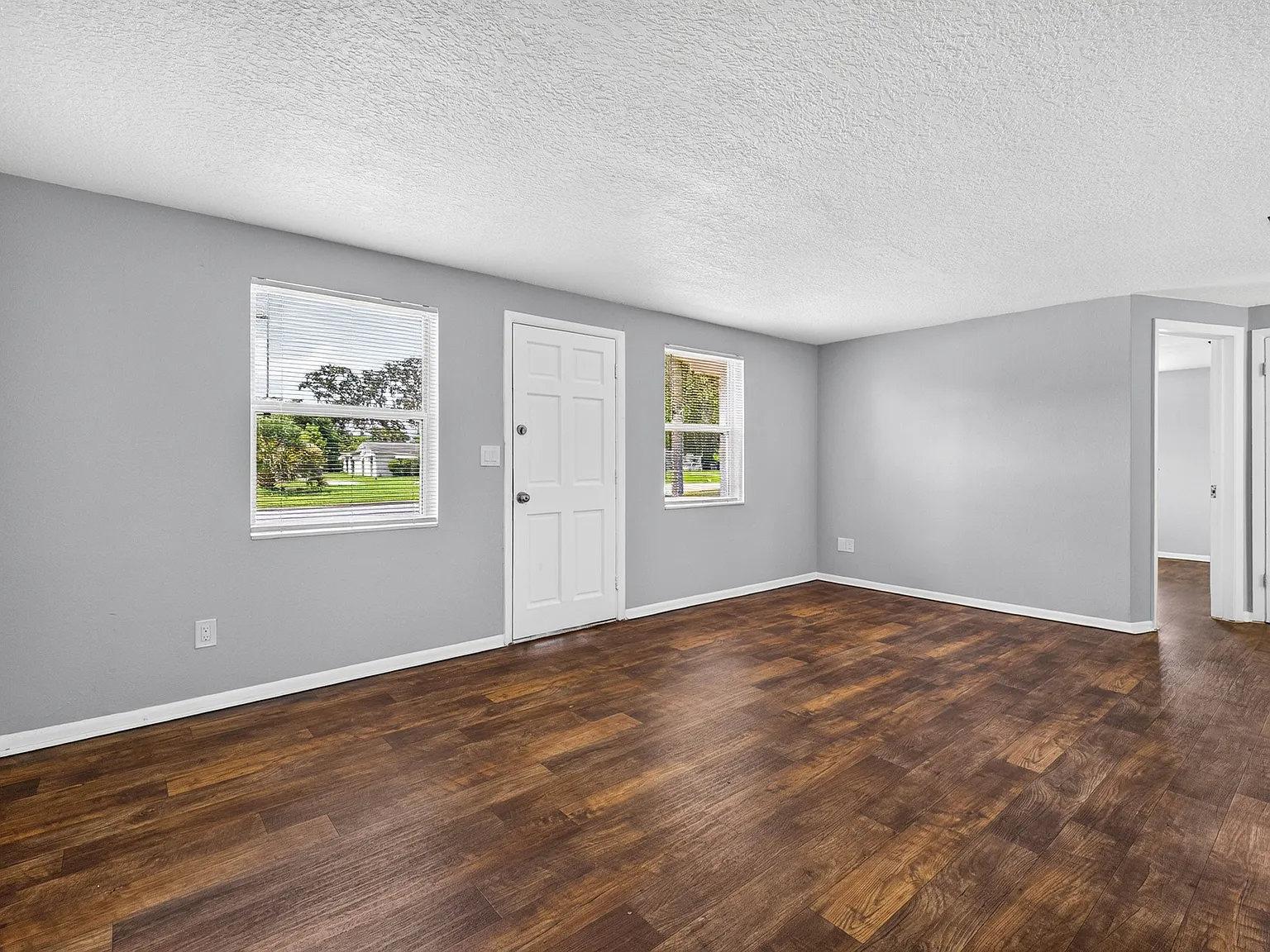 3 bed, 1332 sqft, $1,595 — Photo 4