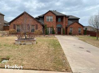 1281 Forest Green Dr, Kennedale, TX 76060