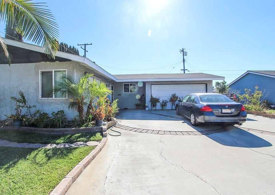 1st image of 8881 Garfield Cir