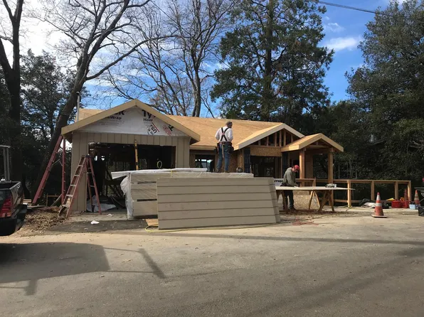 449 Wylerhorn Dr, Lake Gregory, CA 92325