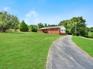 4136 Indian Mound Rd, Laurens, SC 29360
