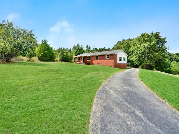 4136 Indian Mound Rd, Laurens, SC 29360