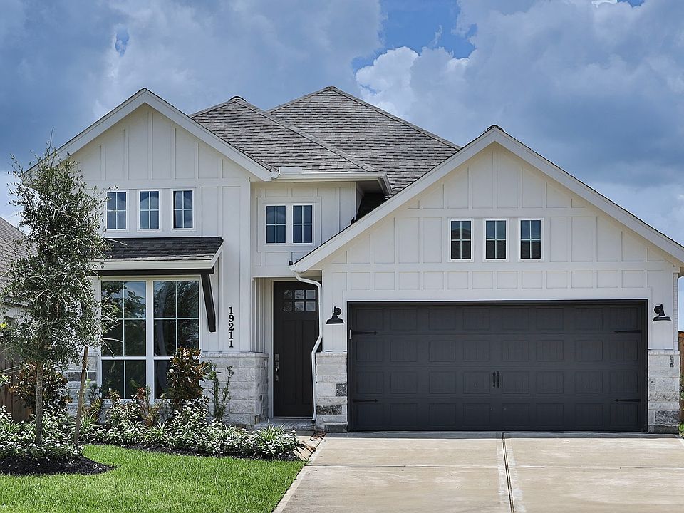 1st image of 19211 Hillside Pasture Ln