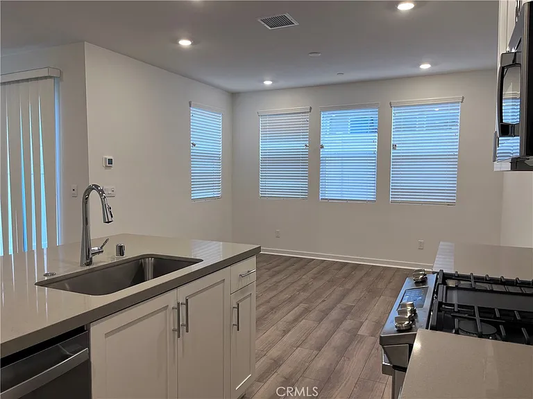 4041 Pomelo Dr — Photo 16