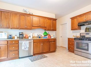 16 Romsey St APT 2, Dorchester, MA 02125