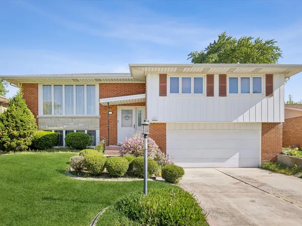 6521 Cedar Rd, Oak Forest, IL 60452