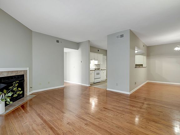 3rd image of 6820 Highway 70 S APT 207