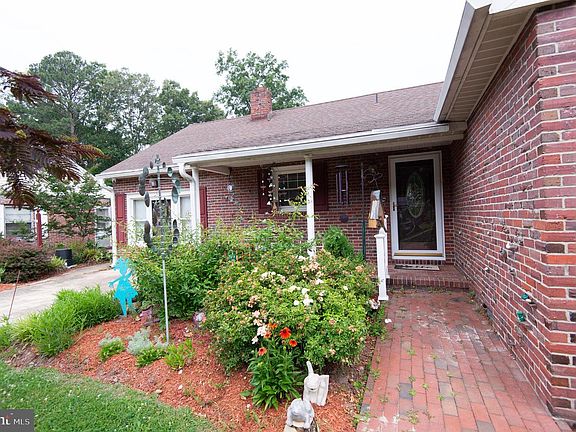 5th image of 505 Edlon Park Dr