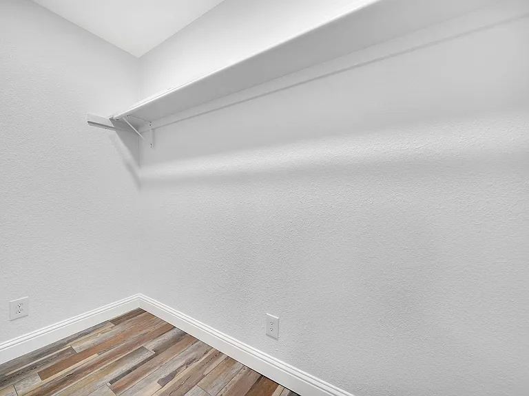 153 Badger St — Photo 14