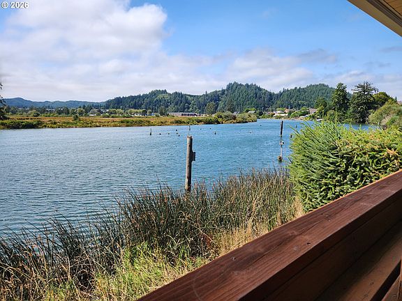 4th image of 100 River Bend Rd