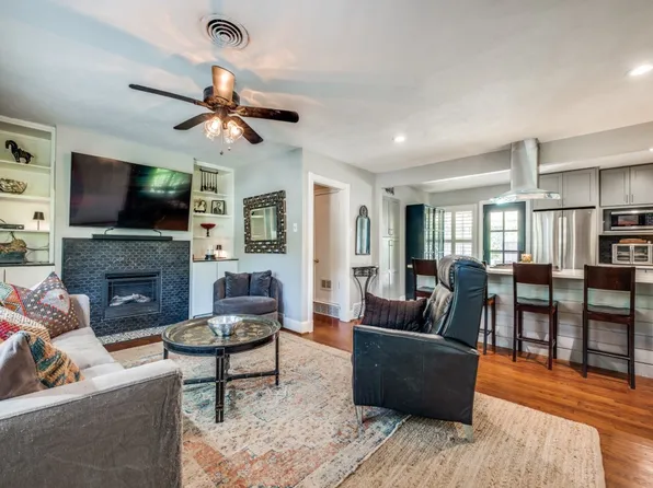 879 Peavy Rd, Dallas, TX 75218