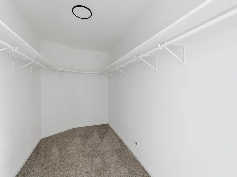 9202 Amber Rdg — Photo 19