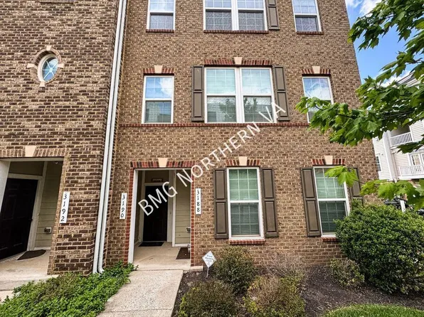 3190 Yeager Dr, Herndon, VA 20171