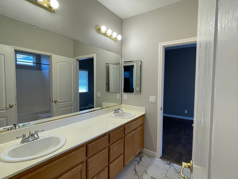 1246 Poppy Hills Ln — Photo 35