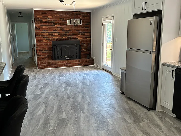 3949 Lewiston Rd — Photo 8