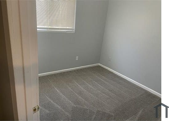 3rd image of 15908 Dacosta St
