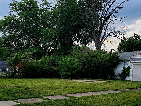 4th image of 107 Hyde Park Dr