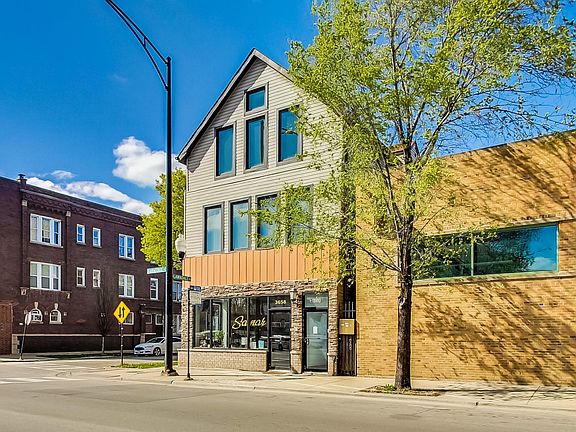 3rd image of 3658 W Armitage Ave #2
