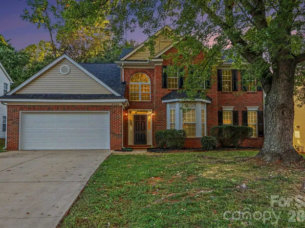 6820 Sweetfield Dr, Huntersville, NC 28078