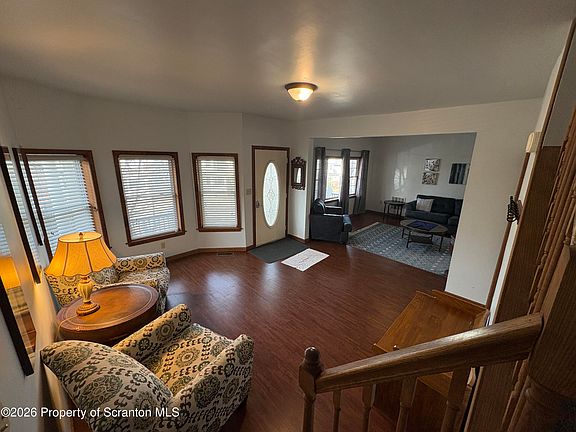 2nd image of 1014-1016 Quincy Ave